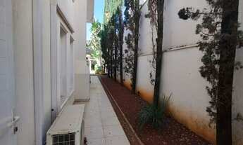 Imagem 4: Casa de condomínio para aluguel e venda tem 370 metros quadrados com 4 quartos