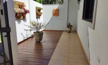 Imagem 5: Linda casa em terreno inteiro na Zona 08 rua paralela a Av. Gastão