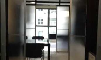 Imagem 2: Vendo linda sala no Le Monde !