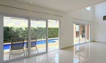 Imagem 3: Casa de condomínio sobrado para aluguel e venda tem 330 metros quadrados com 4 quartos