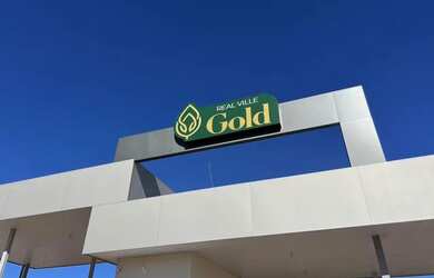 Imagem 2: Lago Corumbá 4 - Água, Energia, Asfaltado, Piscina, Churrasqueira Na Mata, Etc. 9TUUNS