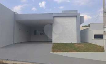 Imagem: Casa térrea no Parque Fehr