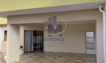 Imagem: Casa térrea com quintal amplo - Jardim