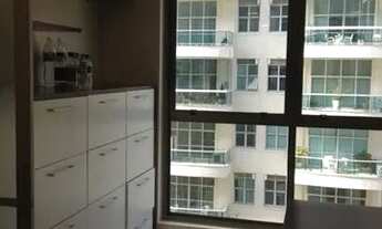 Imagem 7: Vendo linda sala no Le Monde !