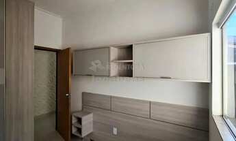 Imagem 4: Casa térrea para venda no Bairro Aroeiras II com armários planejados e área de lazer