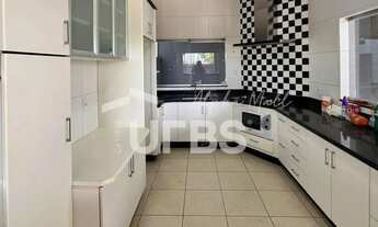 Imagem 4: Imóvel para venda com 251 metros quadrados com 3 quartos