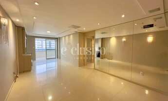 Imagem 2: Amplo Apartamento em Andar Alto no Coração do Estreito