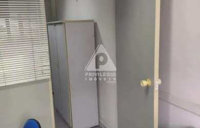 Imagem: Sala Comercial de 21 m² no Centro - Região