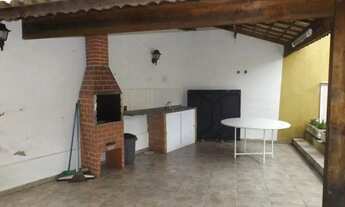 Imagem 2: Casa com 2 suítes garagem, piscina e churrasqueira