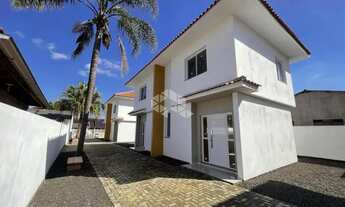 Imagem 2: Sobrado em Condomínio Fechado, em Canoas no bairro Olaria com 02 dormitórios, 02 vagas, ár