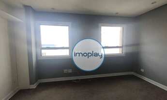 Imagem 3: Conjunto comercial com 33m², piso elevado com carpete, 02 banheiros e ar condicionado cent