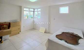 Imagem 2: Imóvel para venda possui 190 metros quadrados com 5 quartos em Madalena - Recife - PE