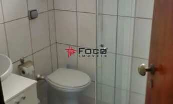 Imagem 6: Excelente casa com piscina / Jardim das Industrias / 04 dormitórios sendo 1 suíte / 96 m²