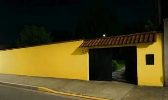 Imagem: Casa com amplo terreno no Parque Nanci