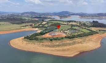 Imagem 2: Terreno Exclusivo com Acesso à Represa no Condomínio de Alto Padrão Reserva Paiquerê Pira