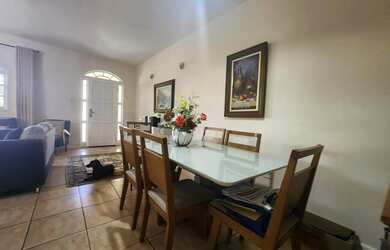 Imagem 5: Casa com 06 quartos, sendo 03 suítes e quintal no Quintas da Avenida