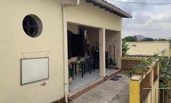 Imagem 2: Casa com terreno 660m2 de 4 qts + uma de 2 qts + terreno doc Ok