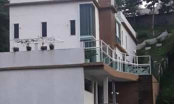 Imagem: Casa à venda em Niterói/RJ