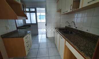 Imagem 7: Amplo apto 3 quartos, suíte, varanda e DCE. Prédio individual, com elevador