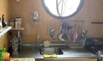 Imagem 6: Casa com terreno 660m2 de 4 qts + uma de 2 qts + terreno doc Ok