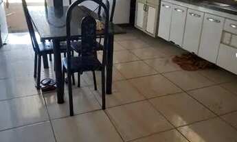 Imagem 6: Vendo uma casa no bairro Glória