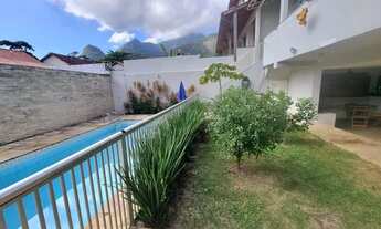 Imagem 2: Casa de condomínio Ville Montagne