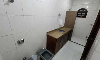 Imagem 2: Casa com suítes, varandas e garagem