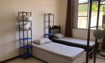 Imagem 3: Alugo um quarto e sala grande! Barra