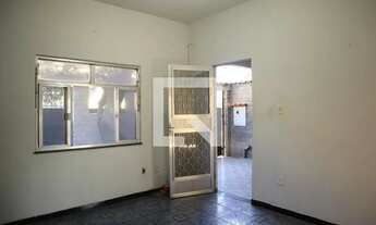 Imagem 2: Casa para Aluguel - Irajá, 2 Quartos, 25 m2