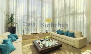 Imagem: Casa elegante em condomínio privilegiado