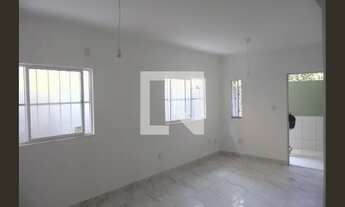 Imagem 2: Casa para Aluguel - Cabula VI, 2 Quartos, 70 m2