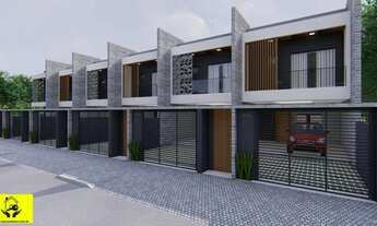 Imagem 5: Sobrado Geminado para Venda em Joinville, Glória, 3 dormitórios, 1 suíte, 2 banheiros, 2 v