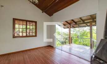 Imagem 2: Casa para Aluguel - Córrego Grande, 4 Quartos, 250 m2