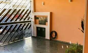 Imagem 3: Casa terreá de 2 dormitórios com edicula e 2 vagas