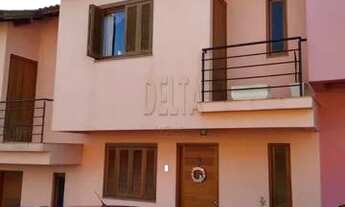 Imagem: Casa com 2 dormitórios e vaga para 2 carros