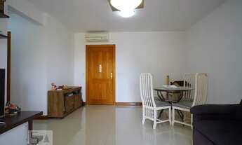 Imagem 2: Apartamento para Aluguel - Petrópolis, 3 Quartos, 93 m2