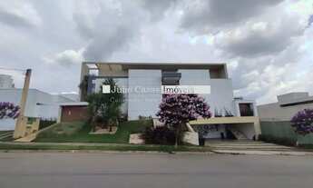 Imagem: Casa a venda com 4 quartos no condomínio