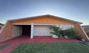 Imagem 2: Casa próxima ao mar em amplo terreno - oportunidade! REF: 5223