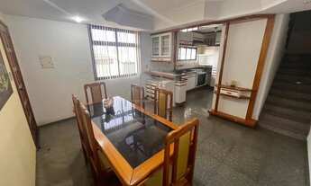 Imagem: Maravilhosa casa triplex no bairro De Lurdes