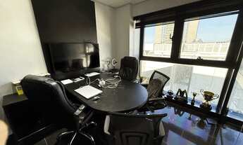 Imagem 7: Sala Comercial mobiliada de 48mt e Pronta para Uso no Walk Business