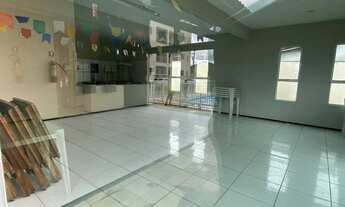 Imagem 2: Aluguel - Condomínio com Linda Área de Lazer