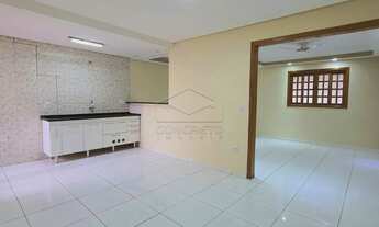 Imagem 4: LINDA CASA COM 2 DORMITÓRIOS - EXCELENTE LOCALIZAÇÃO