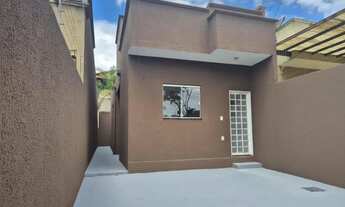 Imagem 2: Casa para venda possui 75 metros quadrados com 2 quartos em Setor Maysa - Trindade - Goiás