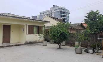 Imagem 3: Casa de temporada próxima a Praia da Vila Imbituba Centro