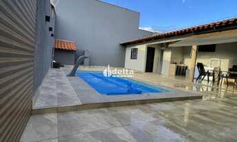 Imagem: Casa com 3 quartos sendo 1 suite disponível