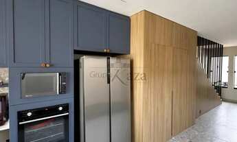 Imagem 4: Oportunidade - Casa Sobrado - Jardim das Industrias - 3 Dormitórios - 214m²