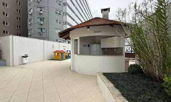 Imagem 4: Apartamento com 2 dormitórios sendo 1 suíte e 1 vaga de garagem em Balneário Camboriú/SC