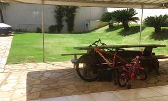 Imagem 2: Sobrado para venda com 268,58 metros quadrados com 5 quartos em Parque Michel - Anápolis