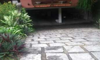 Imagem: Casa à venda em Niterói/RJ