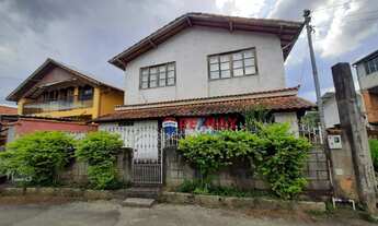 Imagem: Casa com 3 dormitórios à venda, 220 m²